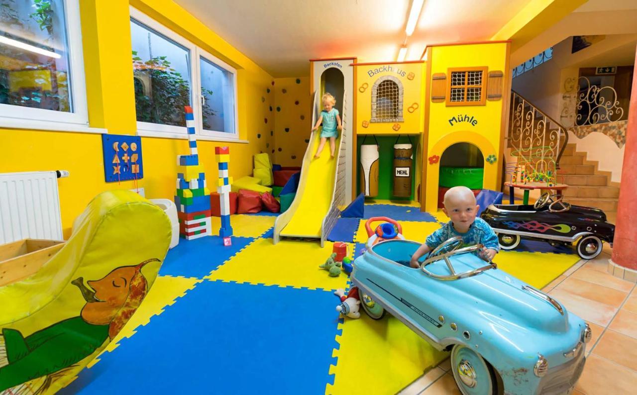 Familien- Und Vitalhotel Muehlpointhof Lofer Kültér fotó